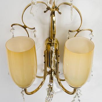 Paavo Tynell, a late 1940s wall light made to order for Taito. Belonged to the Paavo Tynell collection.