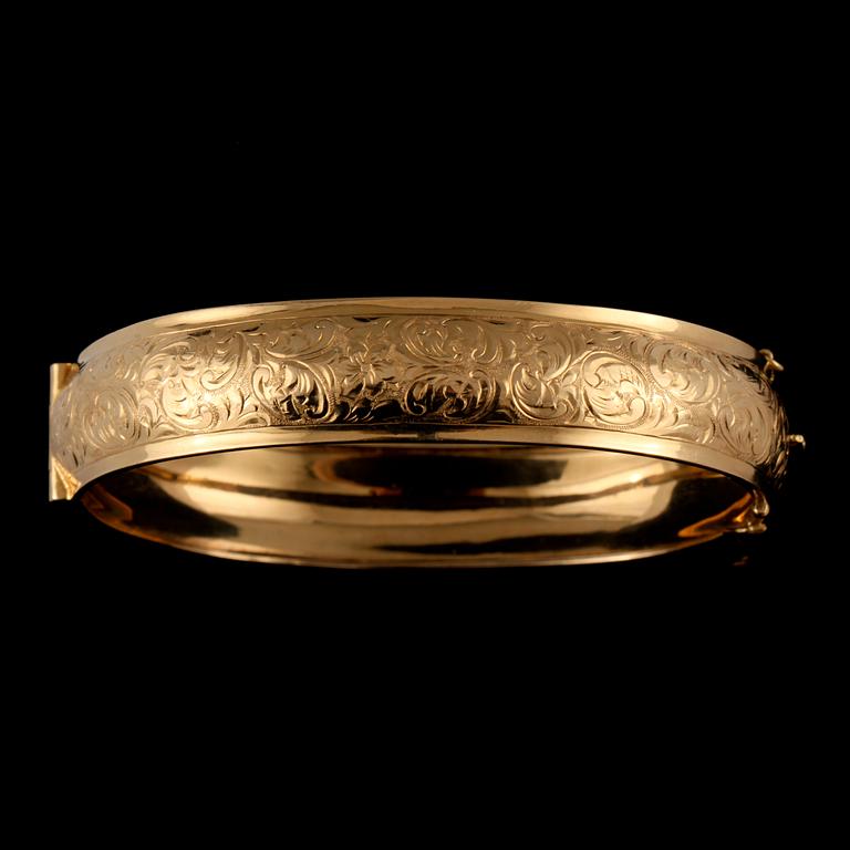 ARMRING, 18k guld, Juvelfabriken, Stockholm, 1943. Vikt 19 g.