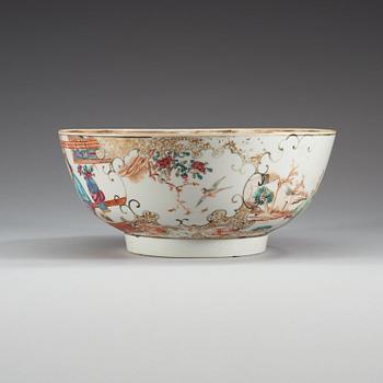 A famille rose punch bowl, Qing dynasty, Qianlong (1736-95).