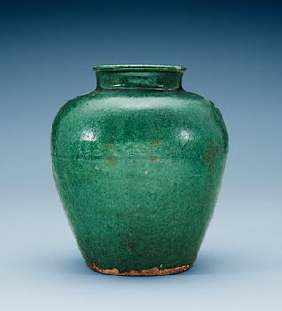 1669. A green glazed jar, Ming dynasty, Southern China.
