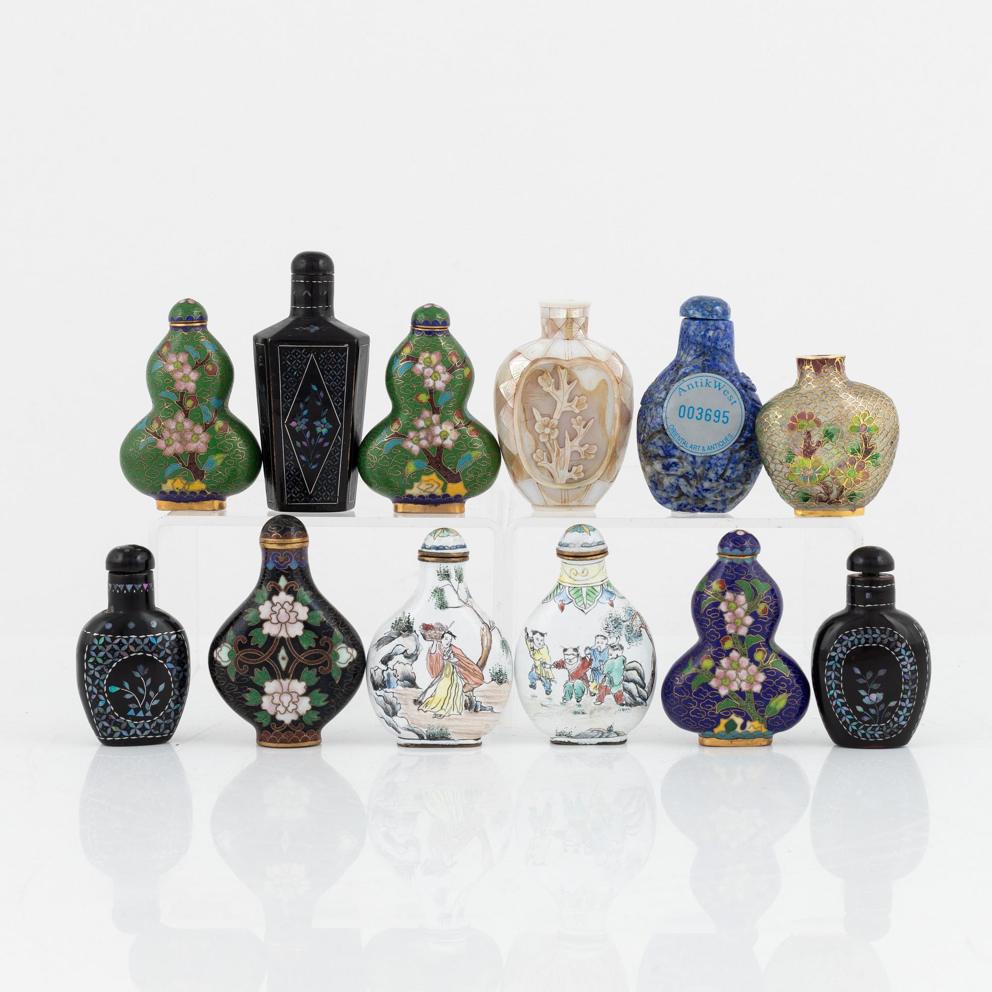 Snusflaskor, 12 st, Kina, 1900-tal.