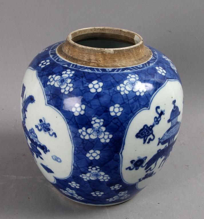 BOJAN, porslin, Kina, Qing dynastin, tidigt 1700-tal.