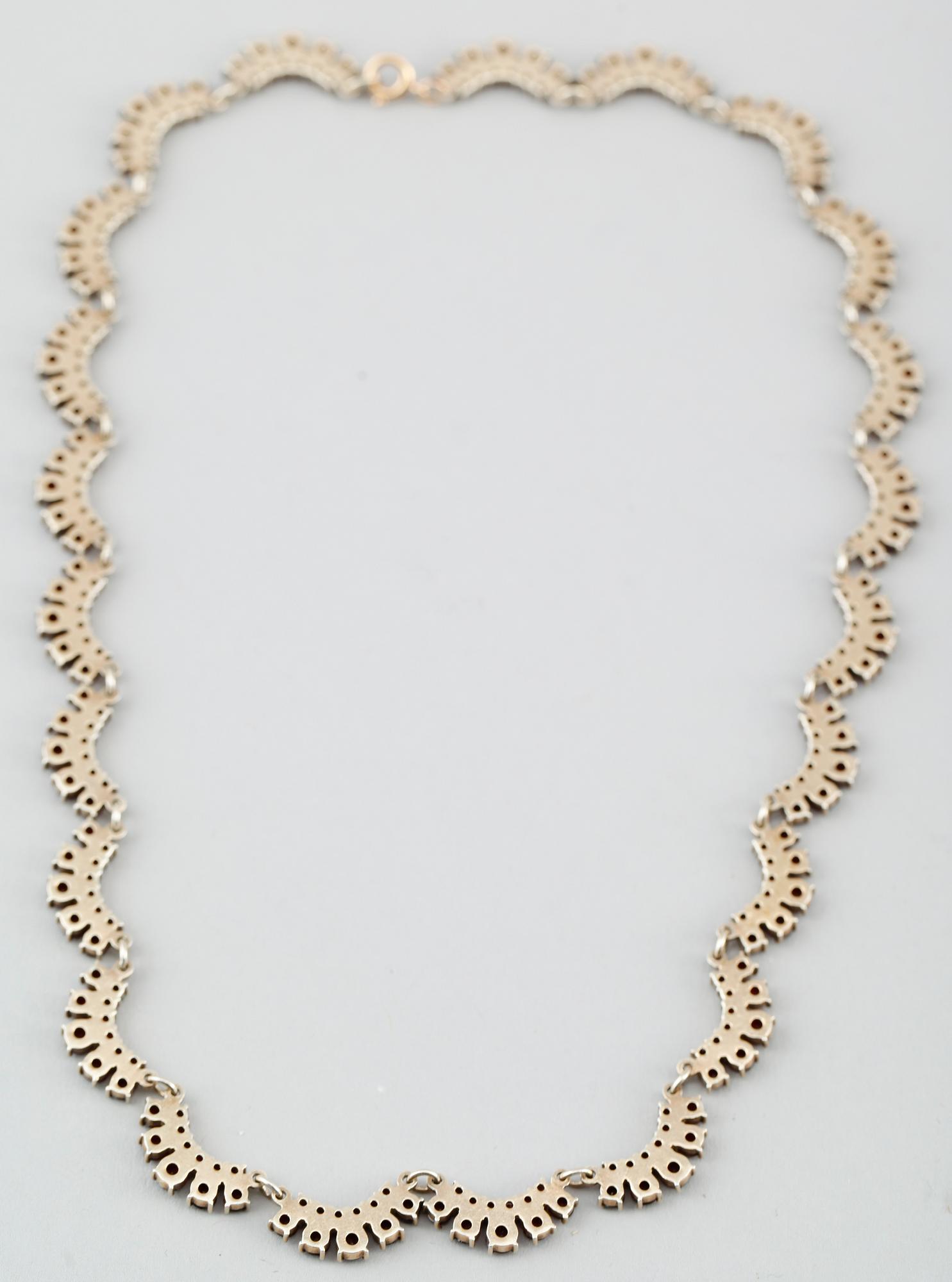 COLLIER, förgyllt silver och granater.