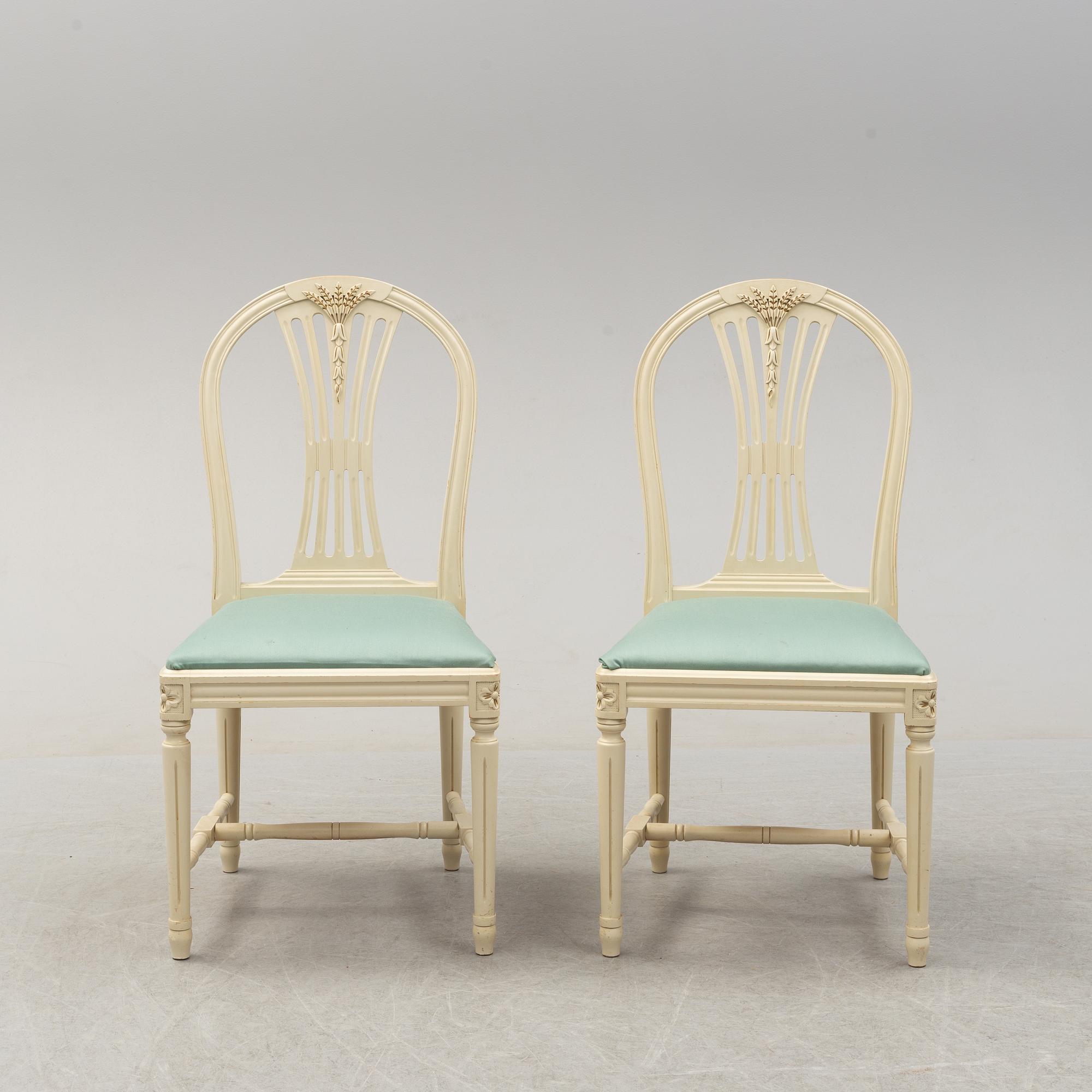 A set of six chairs and a dining table, gustavian style, late 20th century.