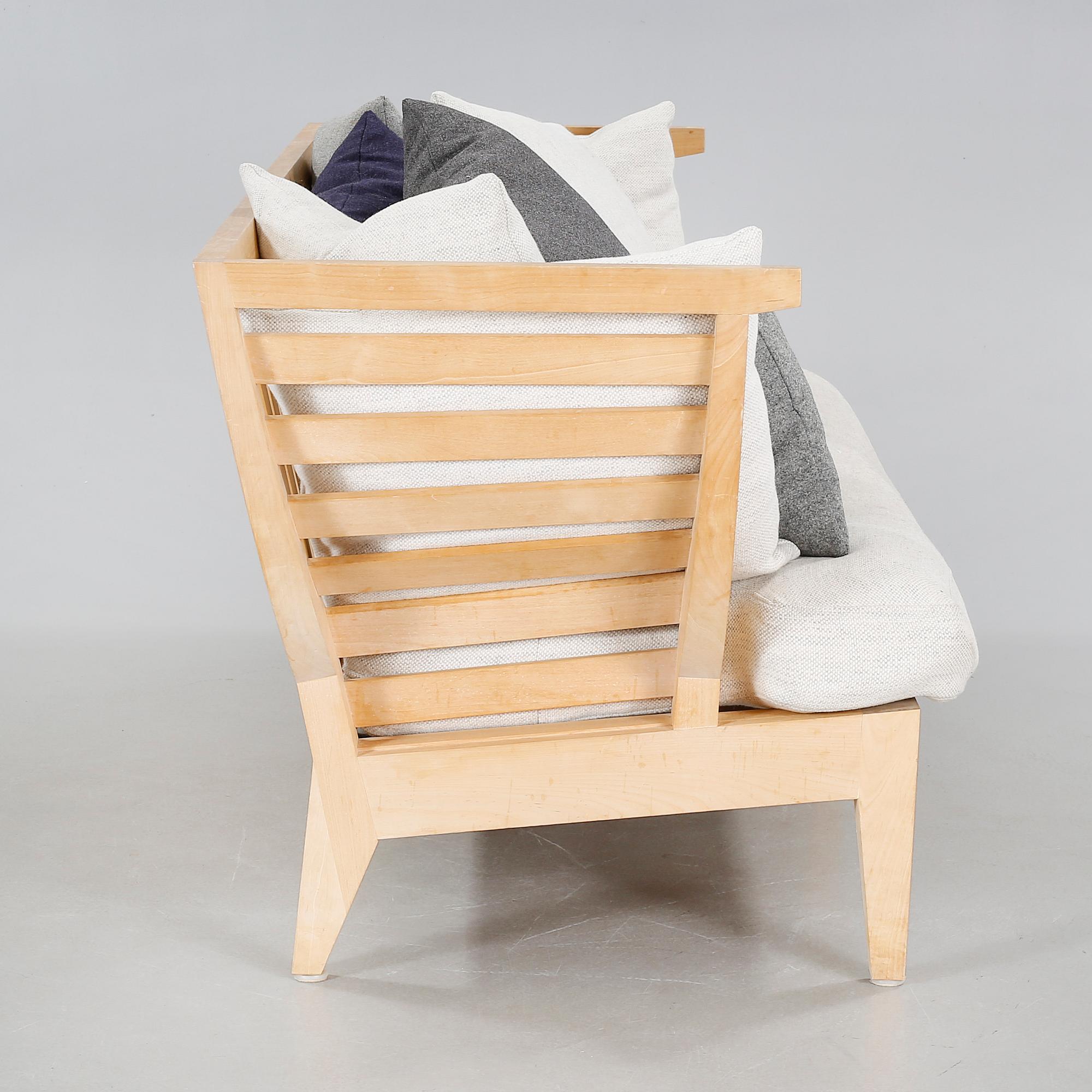 SOFFA, "Träsoffa", Erik Richter, omkring år 2000.