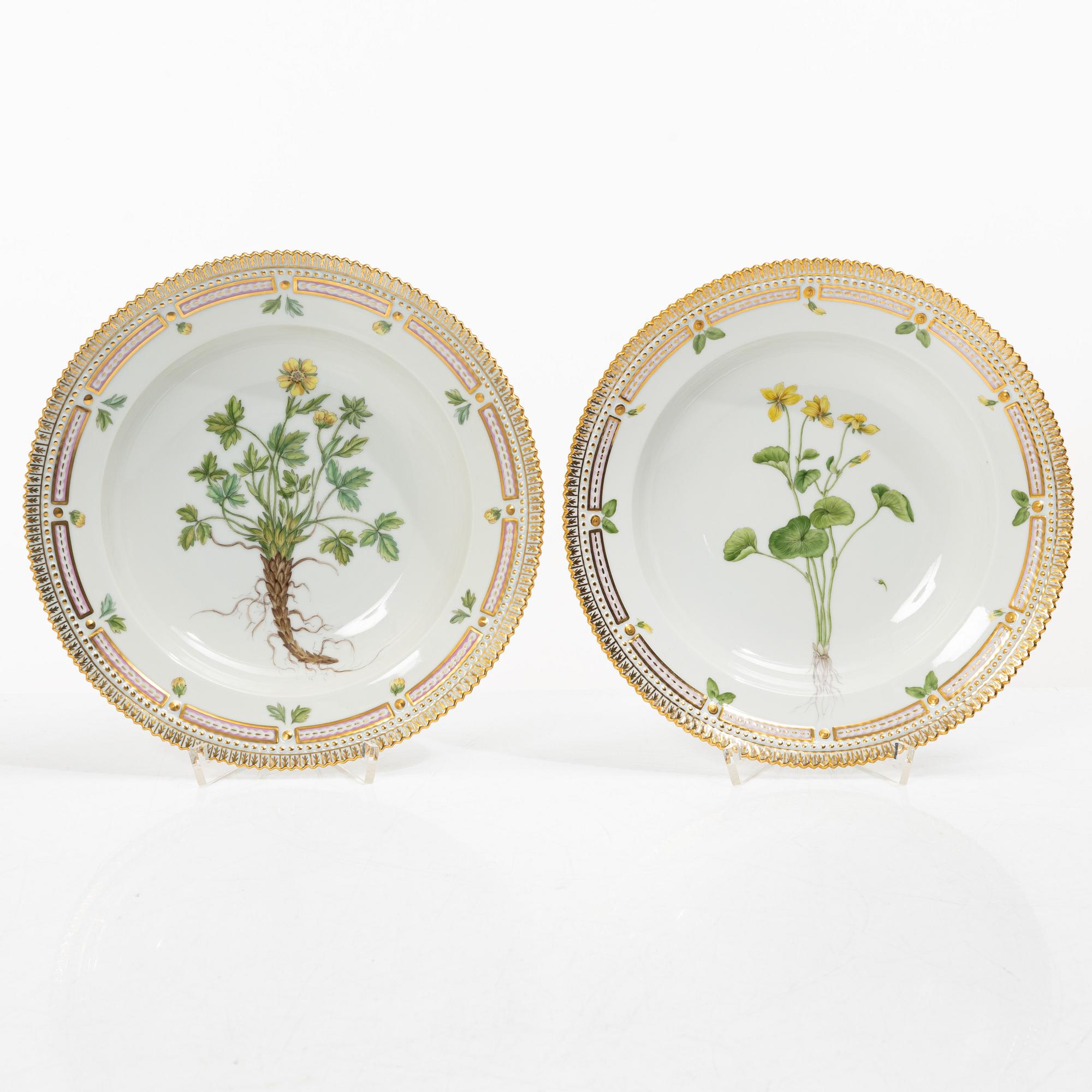 Royal Copenhagen, seven plates, 'Flora Danica', Denmark.