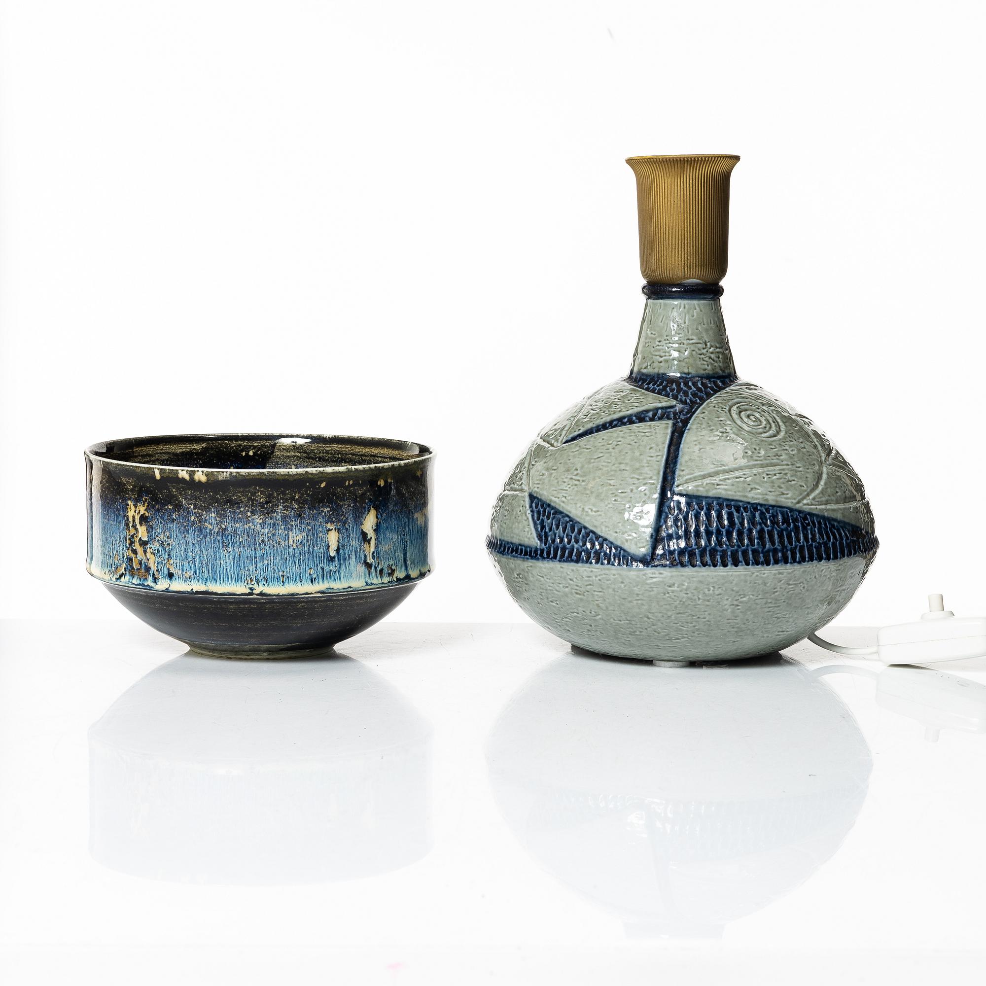 Carl-Harry Stålhane, bowl and Charlotte Hamilton, table lamp, stoneware, Rörstrand.