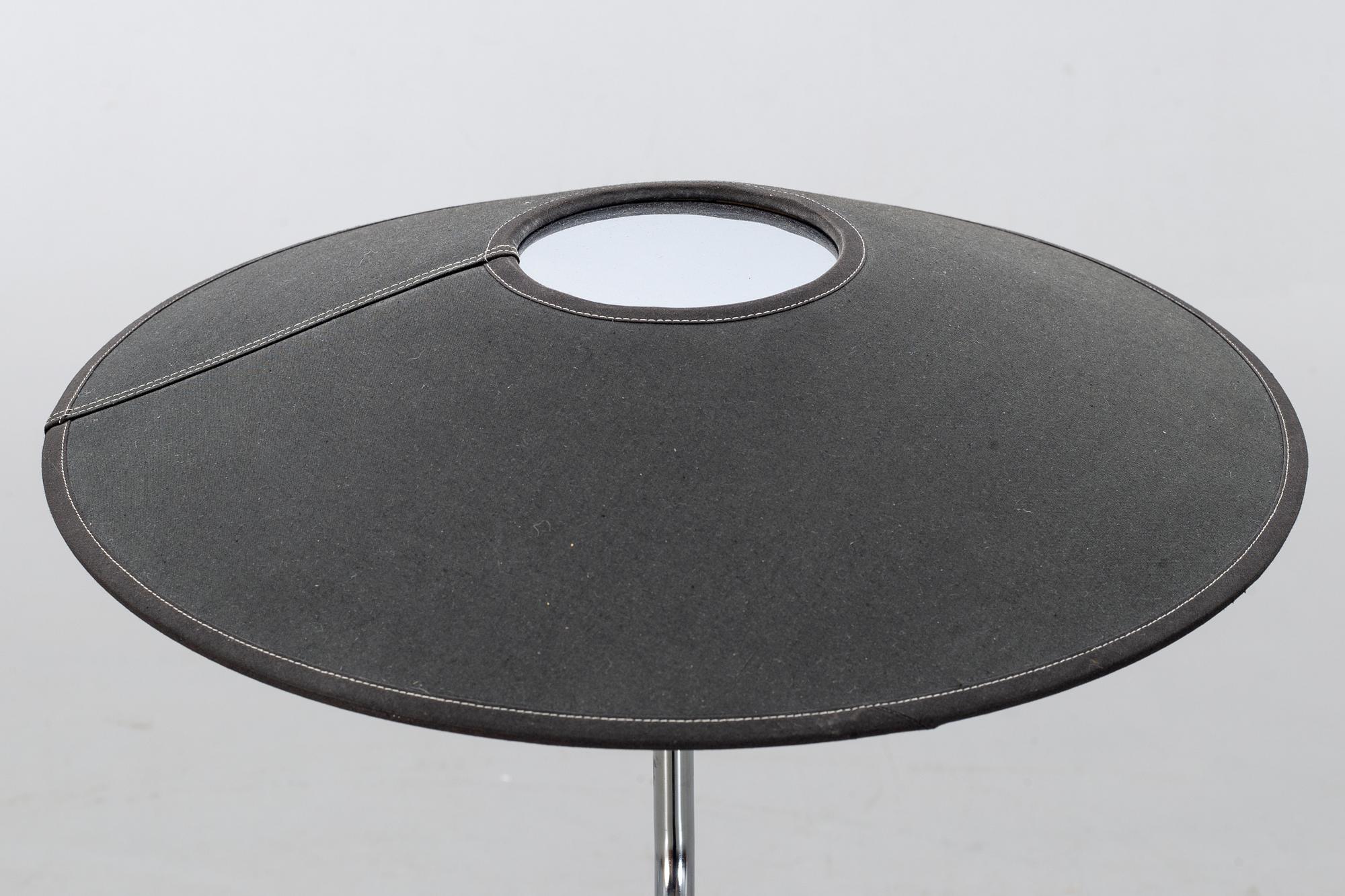 GOLVLAMPA, "Triggy " design Lars Bessfelt / Christian von Sydov, Ateljé lyktan AB, 1980-tal.