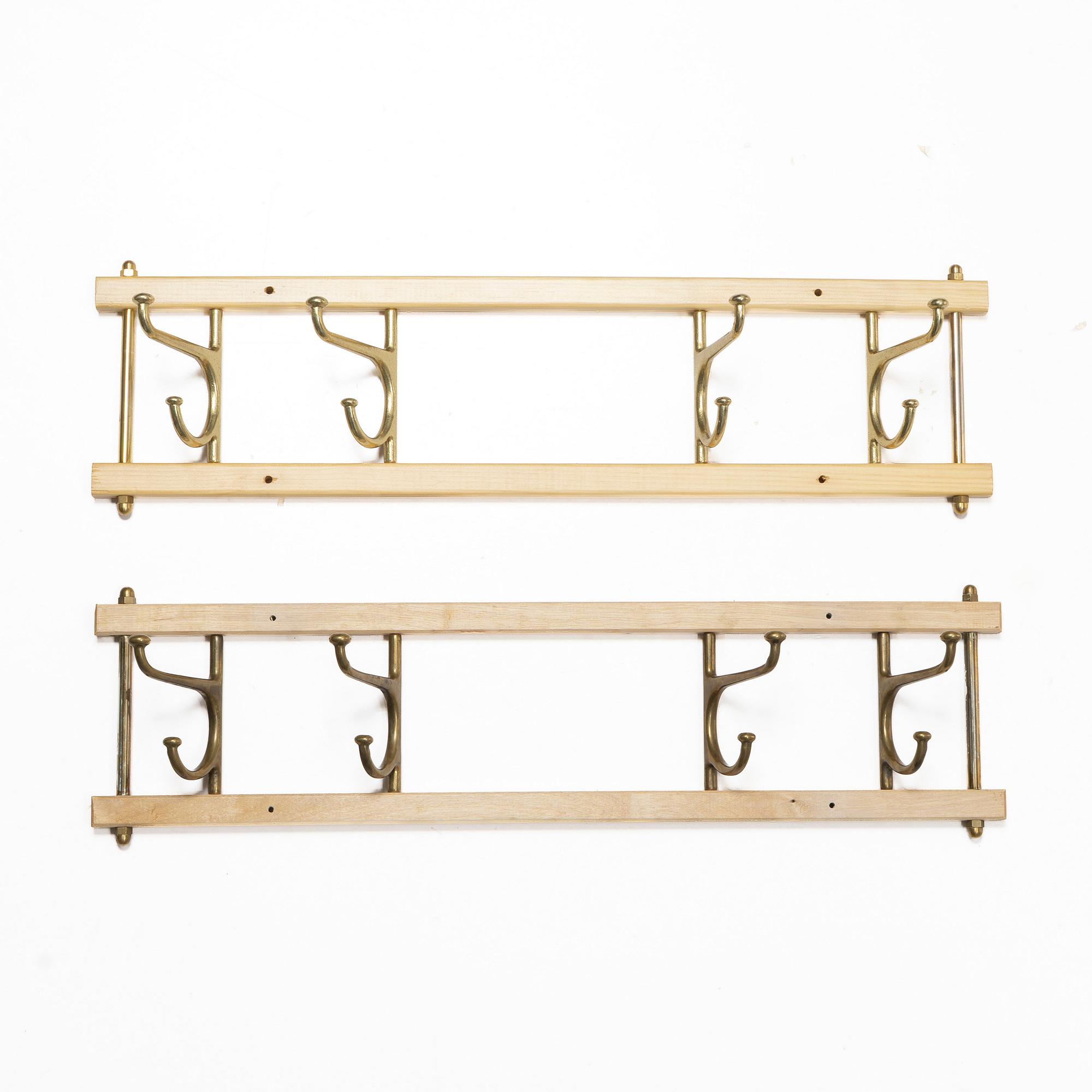 Coat hooks, a pair, “Dekorativ”, Skoglunds metallgjuteri, Anderstorp, 1950s/60s.