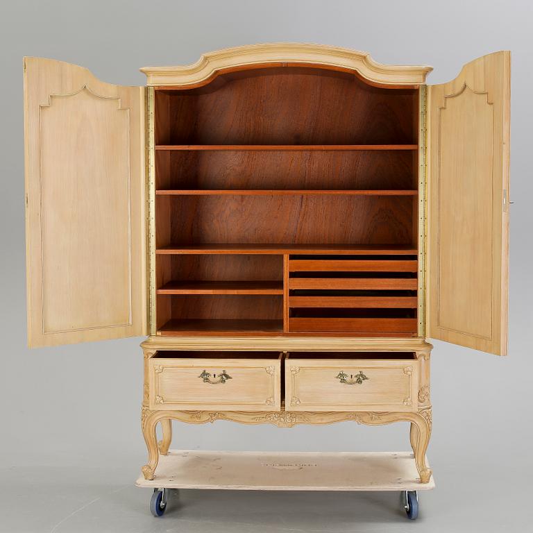 MATSALSGRUPP, 8 delar. Rokokostil, 1900-talets andra hälft.