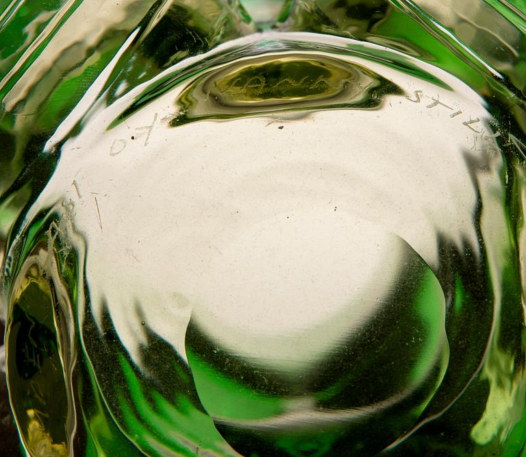 A 1970s Pajazzo Glass Vase, signed Nanny Still Riihimäen Lasi Oy.