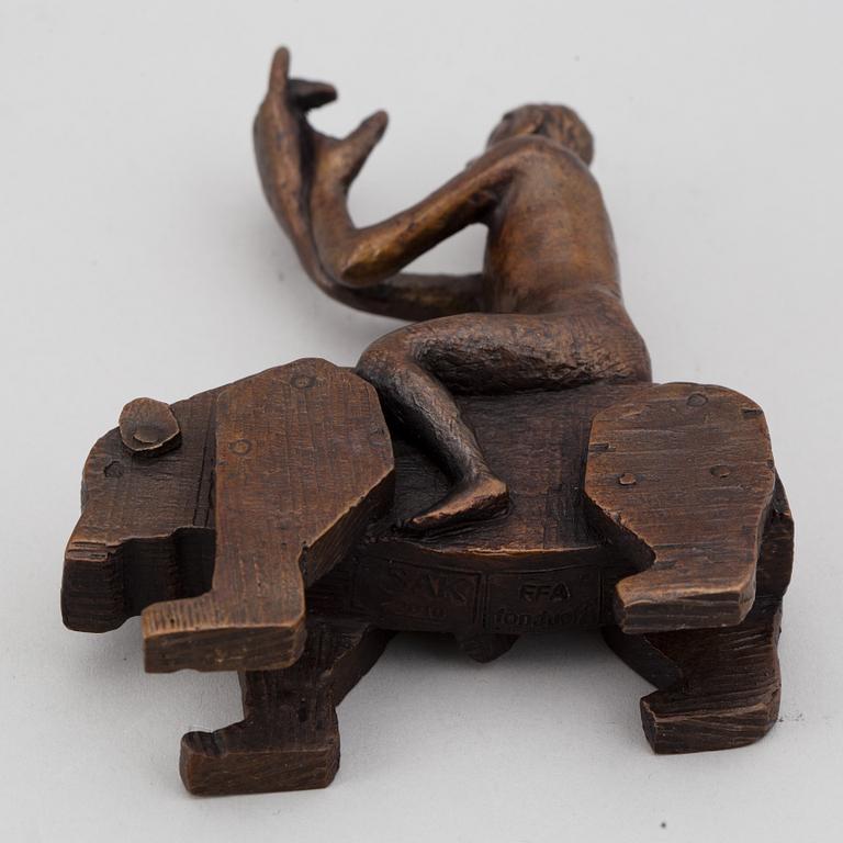 TILDA LOVELL, sculpture, bronze, numbered 54/150.