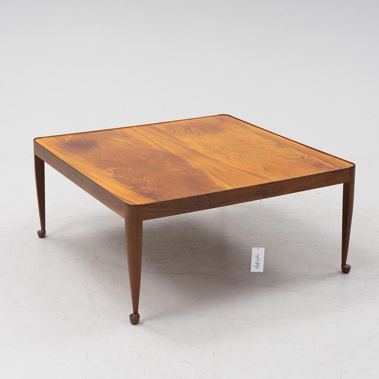 Josef Frank, a mahogany veneered model 2073 'Diplomat' coffee table from Firma Svenskt Tenn.