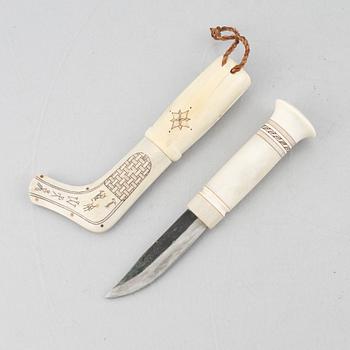 Roland Lundberg, a reindeer horn knife, Piteå.