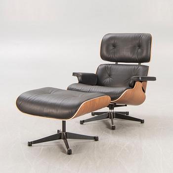 Charles and Ray Eames, fåtölj och fotpall, "Lounge Chair", Vitra, 2010-tal.