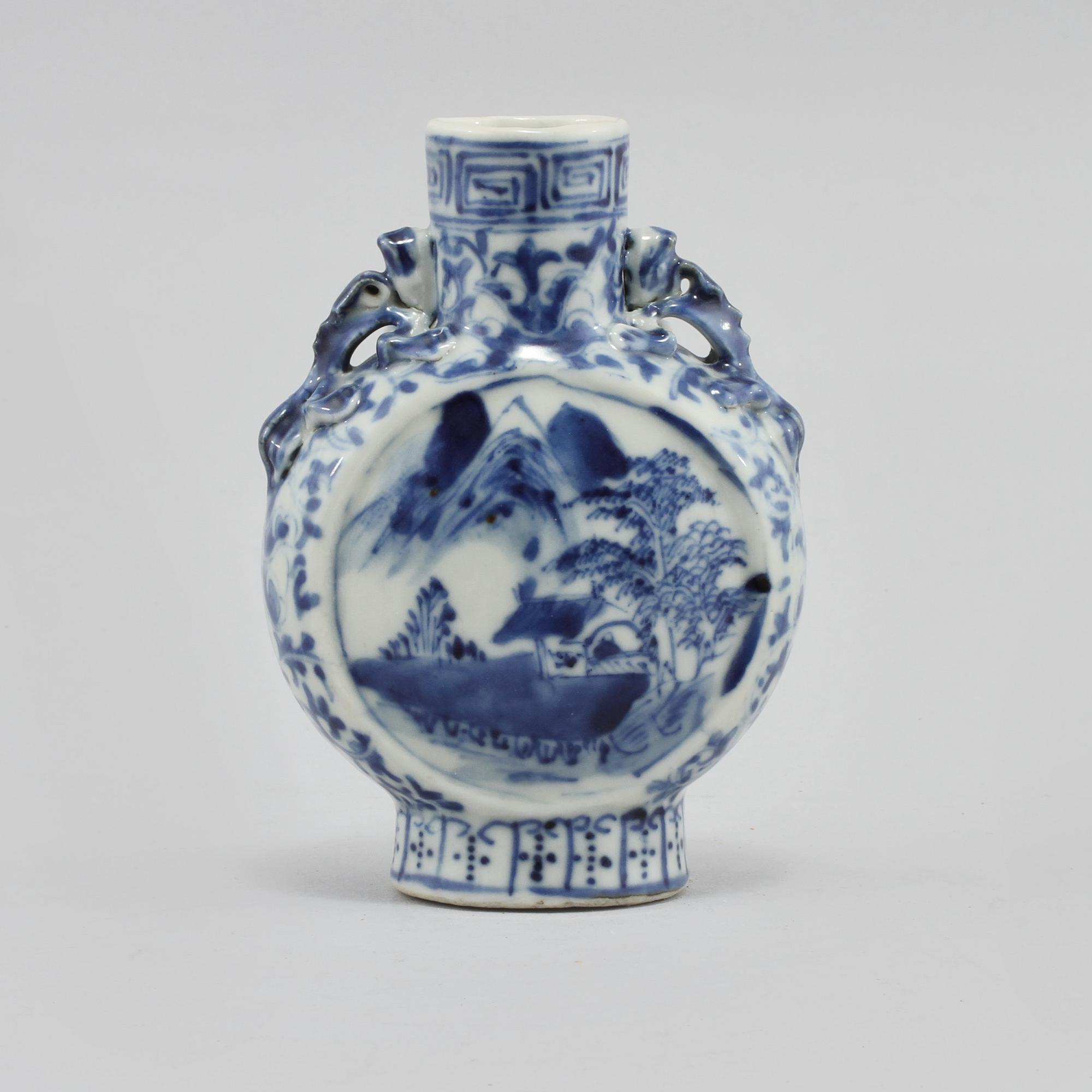 PILGRIMSKRUS, porslin, Kina, 1800-tal.