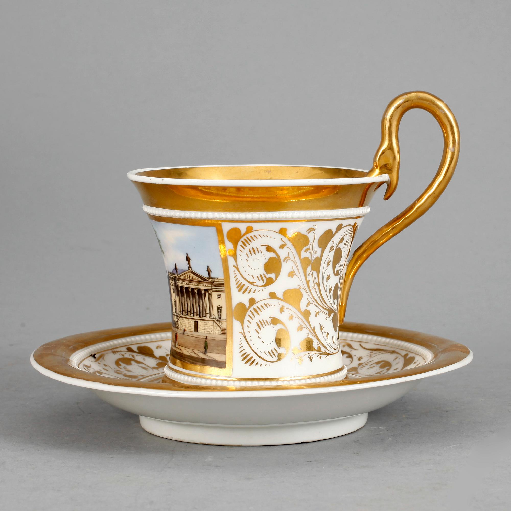 PRAKTKOPP MED FAT, porslin, empire, Berlin 1800-talets första hälft.