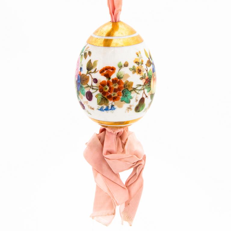 A Russian porcelain Easter egg, from the time of Nicholas I (1825–1855).