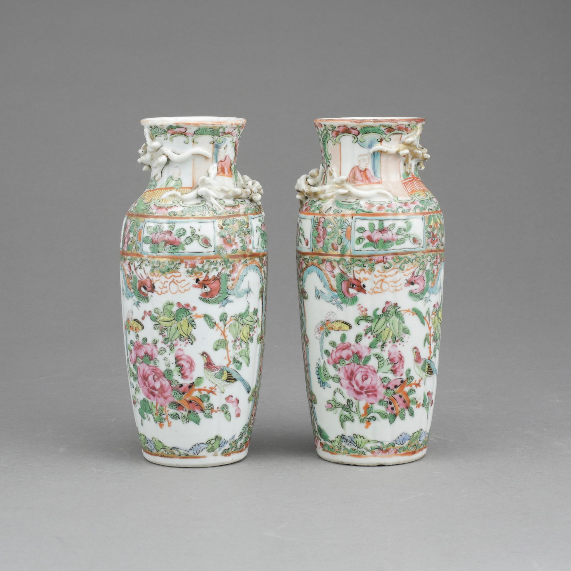 VASER, ett par, porslin, Kina, Kanton, 1800-tal.