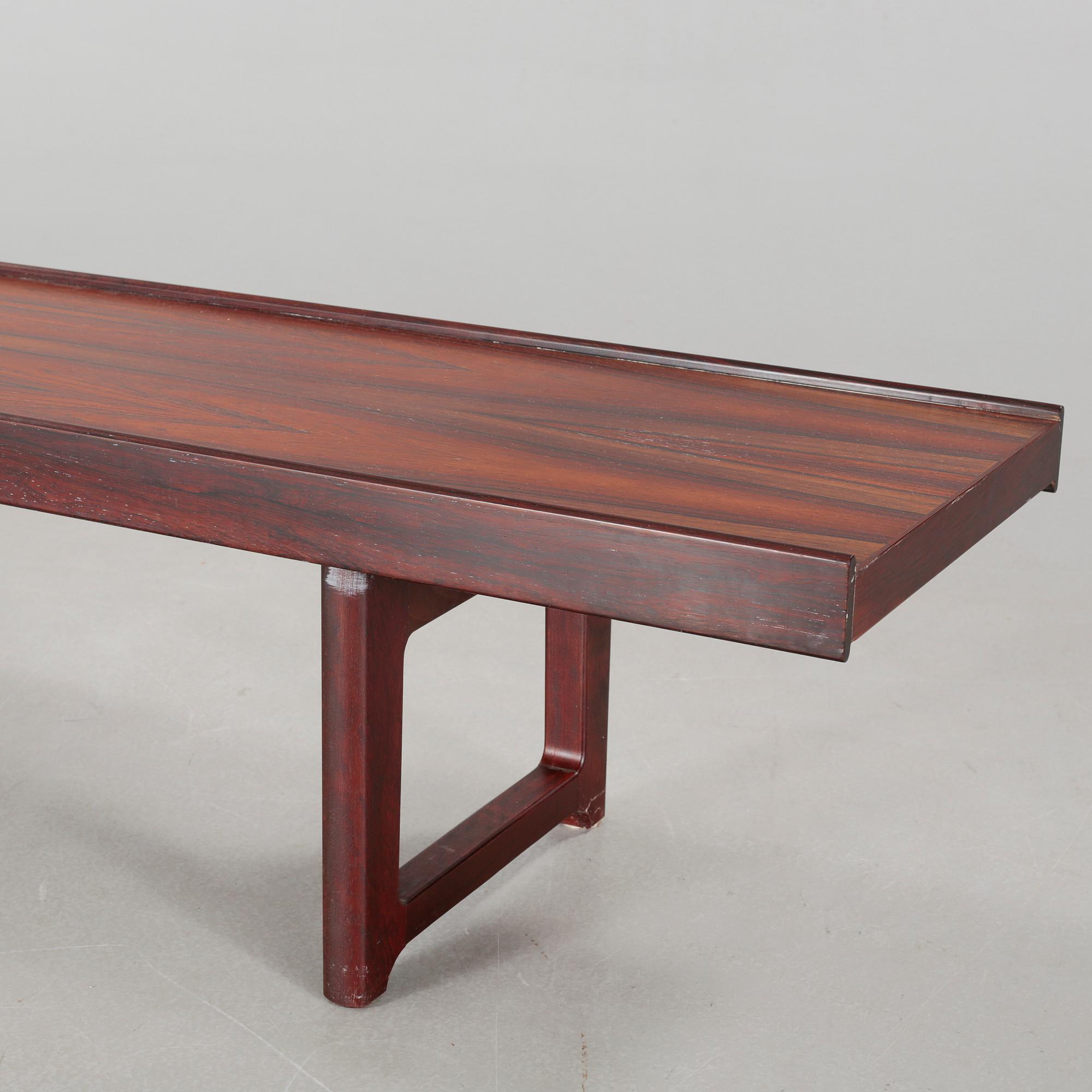 A 'Krobo' bench for, Mellemstrand, Norway. CITES-certificate.