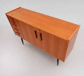SIDEBOARD, 1900-talets andra hälft.