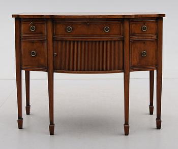 SIDEBOARD, England, 1900-talets mitt.