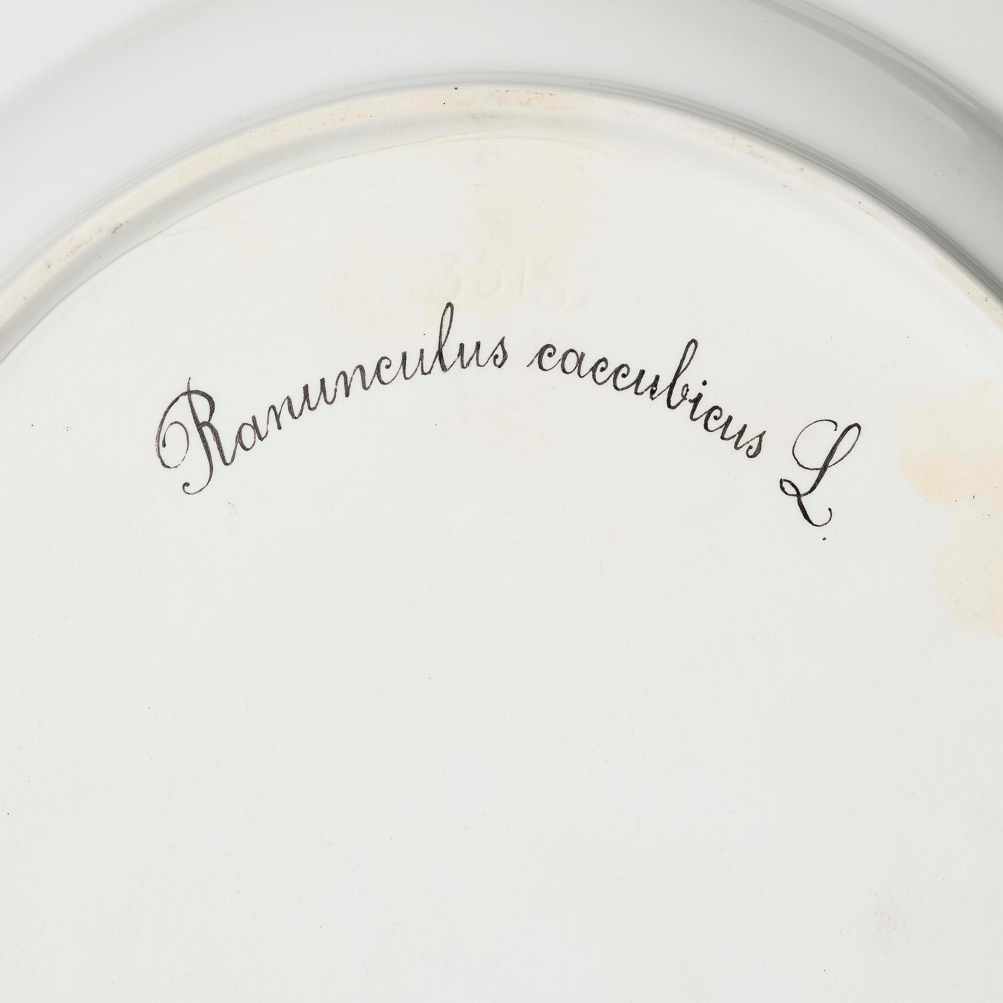 A set of two Royal Copenhagen 'Flora Danica' serving dishes, Denmark, 20th century.