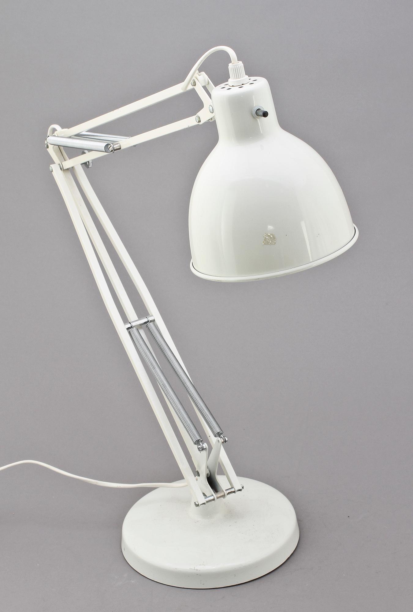 BORDSLAMPA, "L1", Jacob Jacobsen, Luxor, ursprungligen formgiven 1937.