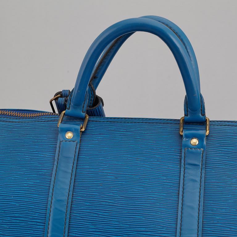 LOUIS VUITTON, a 'Keepall 55 Epi' weekendbag.