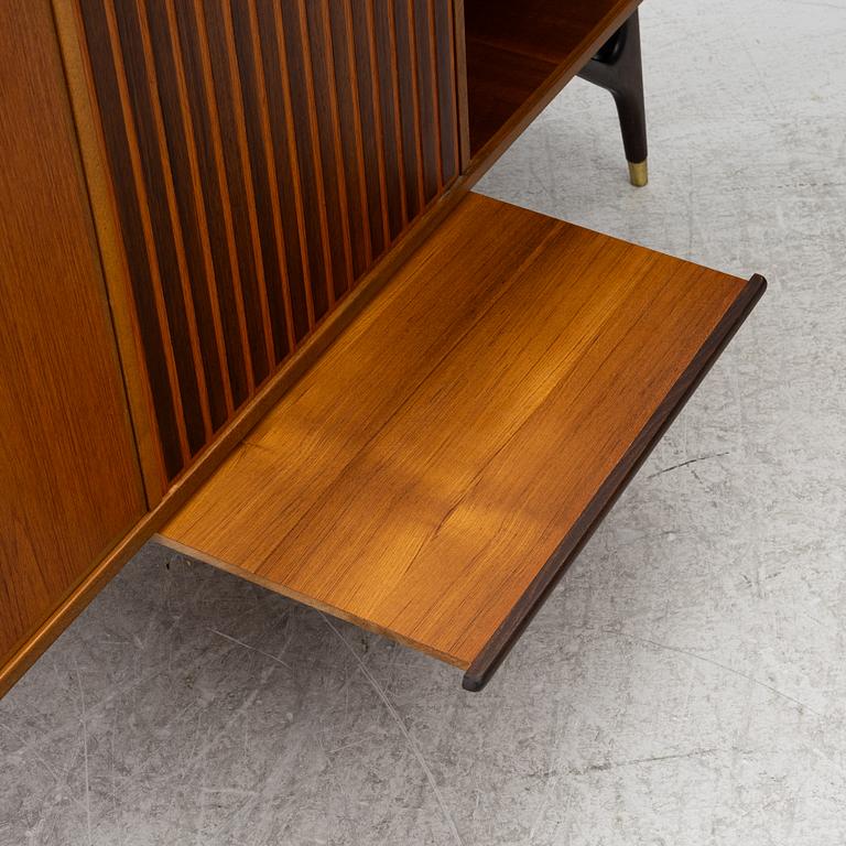 A 1950's sideboard.