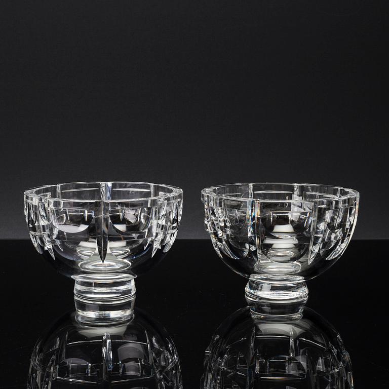 SKÅLAR, ett par, glas, "Tusen Fönster", Simon Gate, Orrefors, 1900-talets mitt.