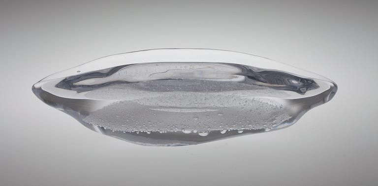 Kari Alakoski, A GLASS SCULPTURE.