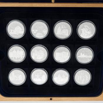 Suomen Hopea-aarre, 36 minnesmedaljer, sterling silver, Rahapaja Oy.