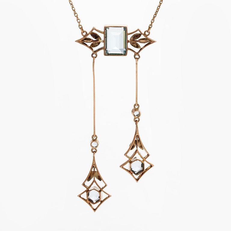 Kaulakoru, viistehiotut akvamariinit, 14K (56) kultaa, Venäjä.