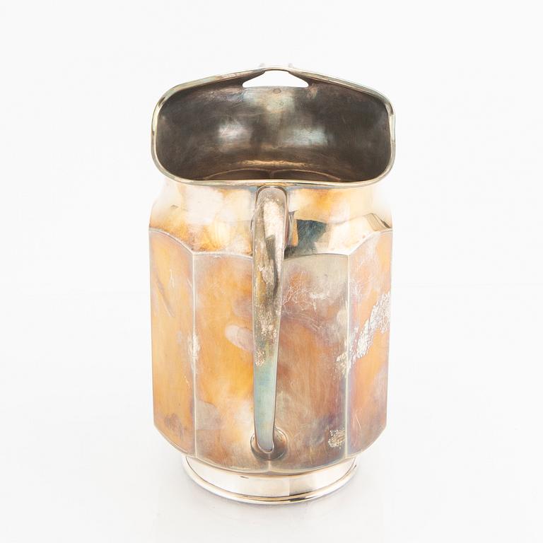 A Japanese 20th century sterling silver water jug mark of K Uyeda first half of the 20th century, weight 860 grams.