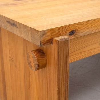 Yngve Ekström, a 'Dumling' pine coffee table, Swedese, Sweden, 1970's.