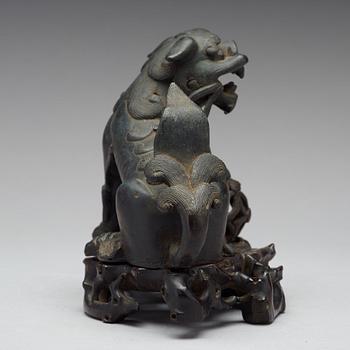 A bronze figure of a buddhist lion, Qing dynasty, 19th Century.