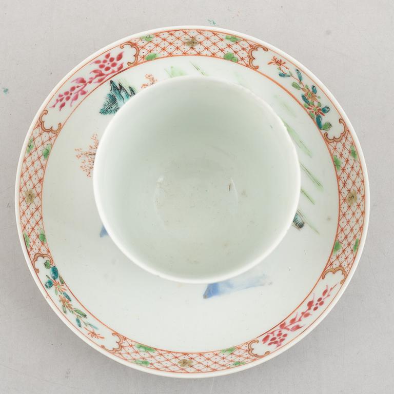 A Pair of Famille Rose export porcelain cups with saucers, China, Qianlong (1736-95).