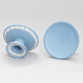WEDGWOOD, Jasperware, 30 delar, England 1900-talets andra hälft.