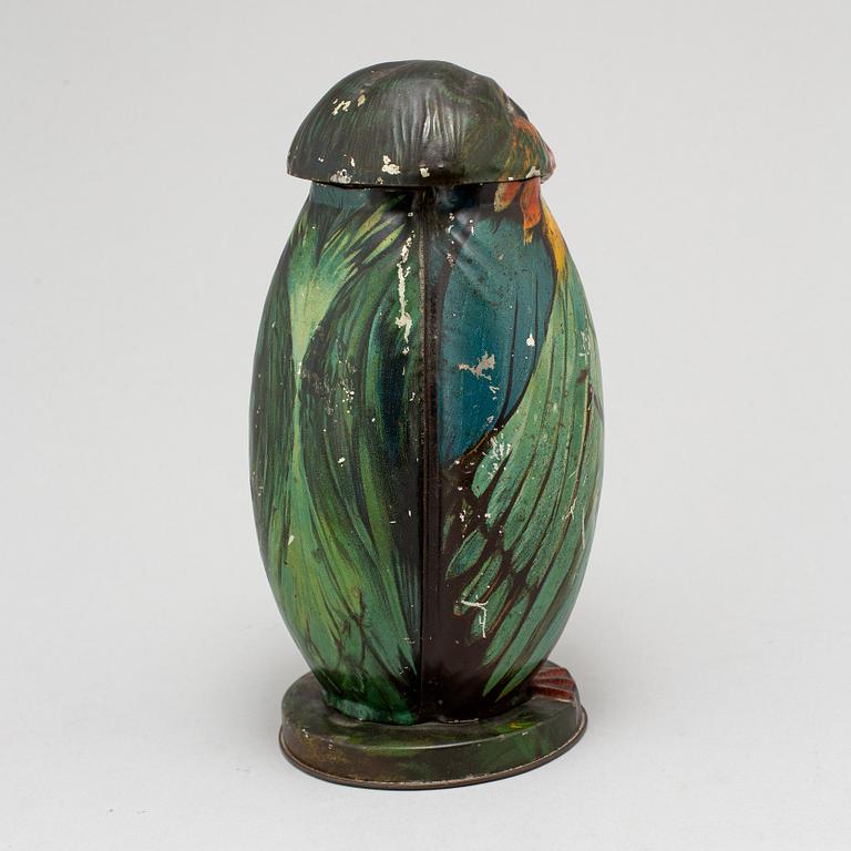 A 'Bluebird' biscuit tin from McVitie & Price, England, circa 1911.