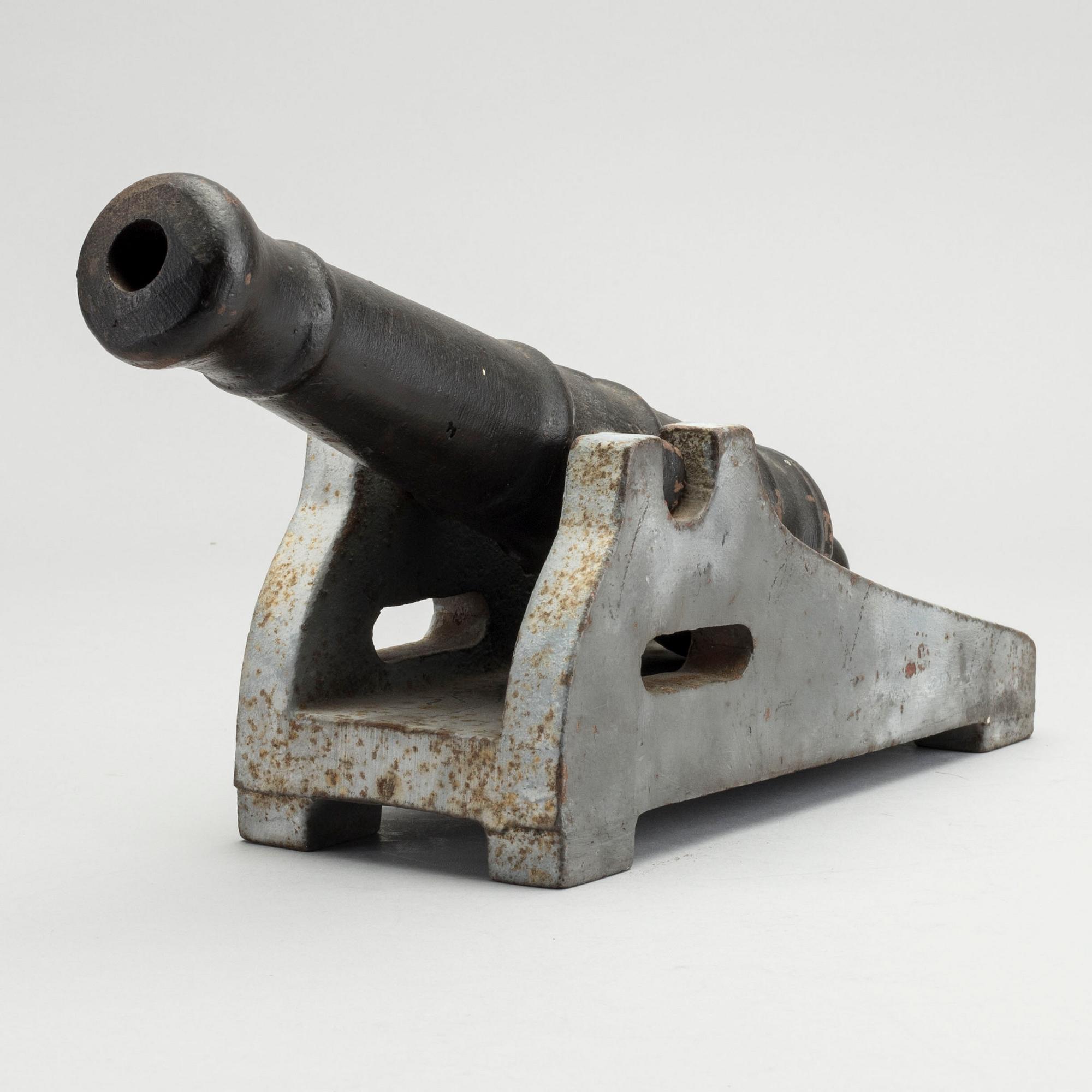 SALUTKANON, gjutjärn, Hälleforsnäs Bruk, 1900-tal.