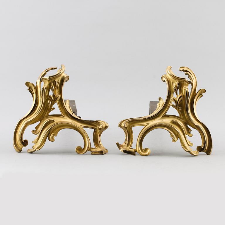 ELDHUNDAR, 1 par, rokoko, 1700-tal.