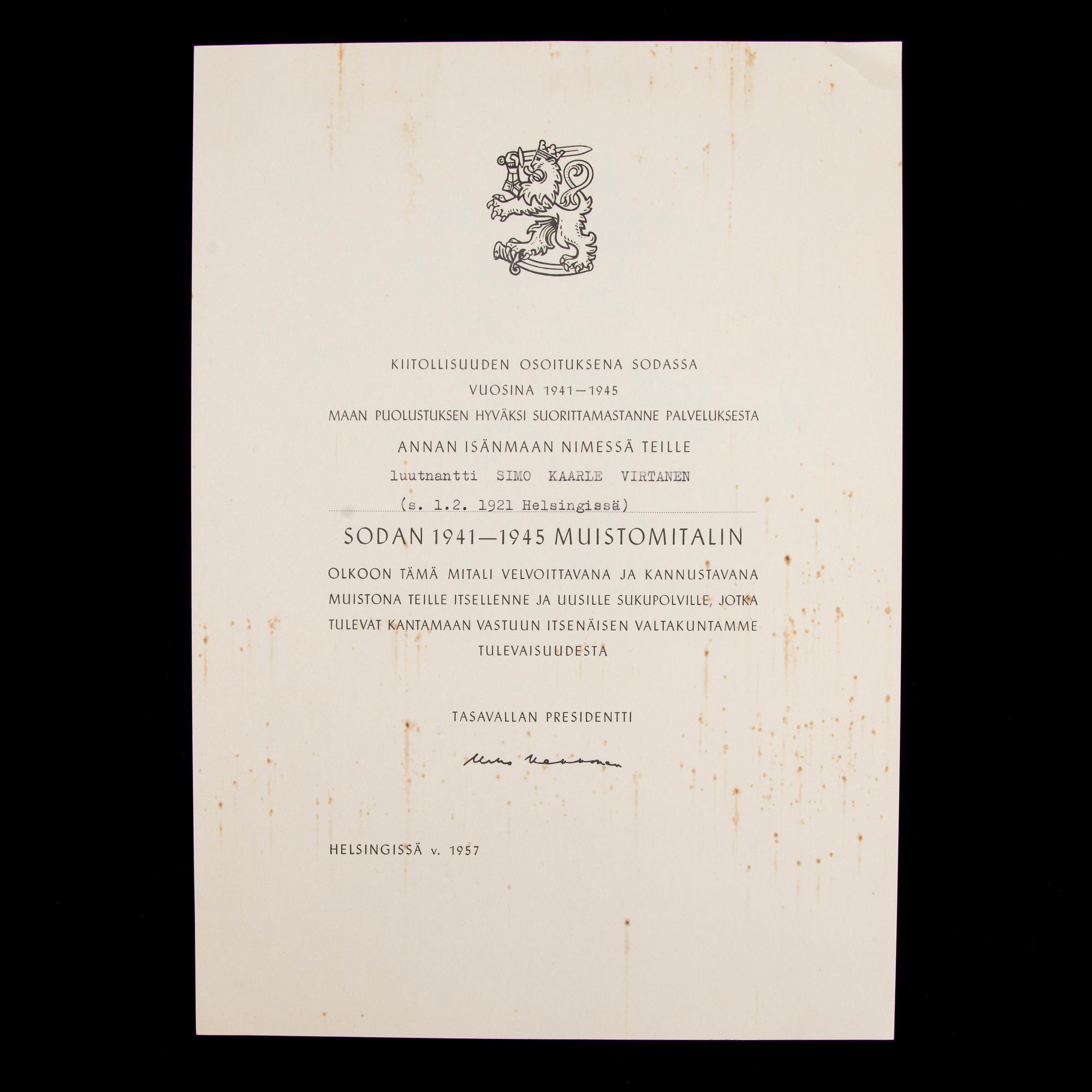 ETT PARTI MEDALJER OCH UTMÄRKELSETECKEN, 5 st, samt DIPLOM, 3 st, 1900-tal.