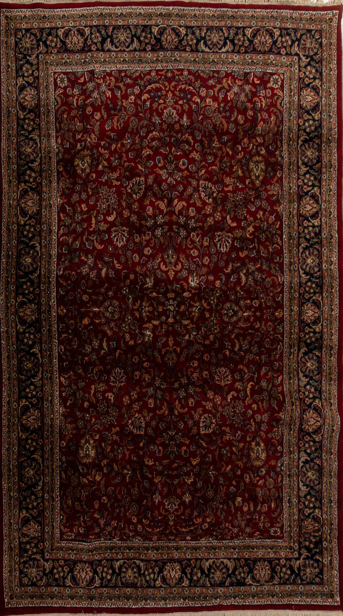 MATTA Isfahan old ca 350 x 246 cm.