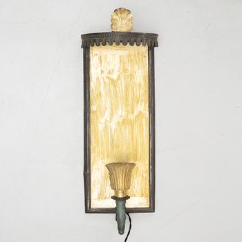 A "Swedish Grace" wall lamp, 1920s-30s.