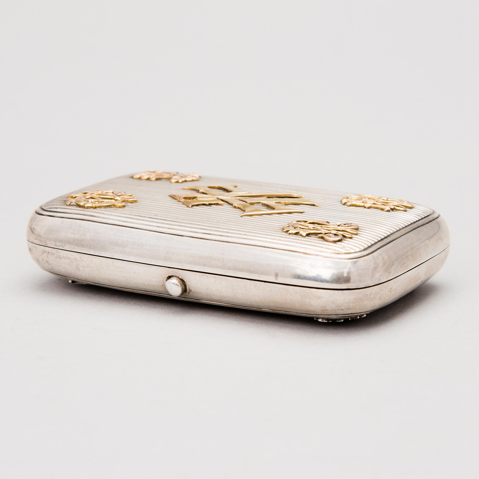 CIGARRETTETUI, silver, troligen Nikolai Pokrovsky, Moskva 1895.