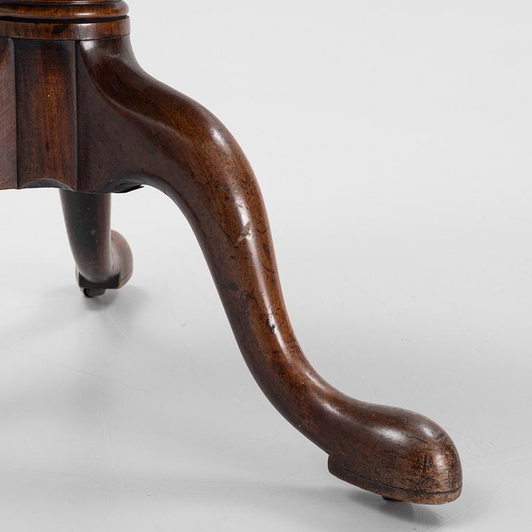 Dumbwaiter, Georg III, 1800-talets början.