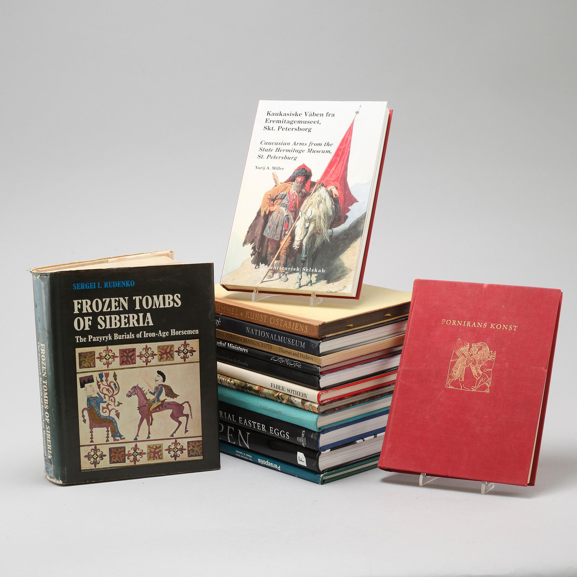 14 books from the 20th anf 21st century i a about Prrsian art.