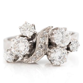 Ring, Evert Lindberg, 18K white gold with brilliant-cut and octagonal-cut diamonds.