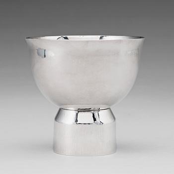 142. Sigurd Persson, a sterling bowl in two parts, executed by the silversmith Johann Wist, Stockholm 1969.